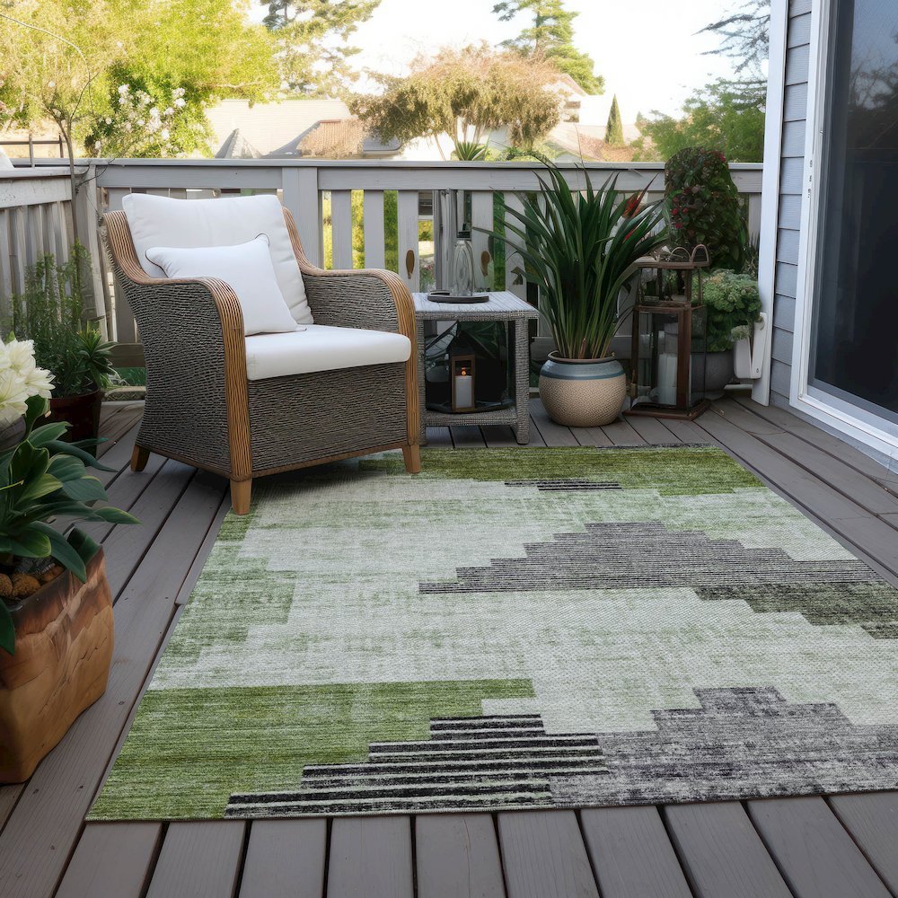 Machine Washable Indoor/Outdoor Chantille Fern 5' x 7'6" Rug. Picture 8