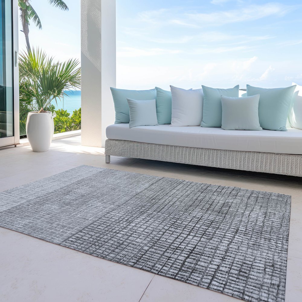 Machine Washable Indoor/Outdoor Chantille Gray 5' x 7'6" Rug. Picture 7