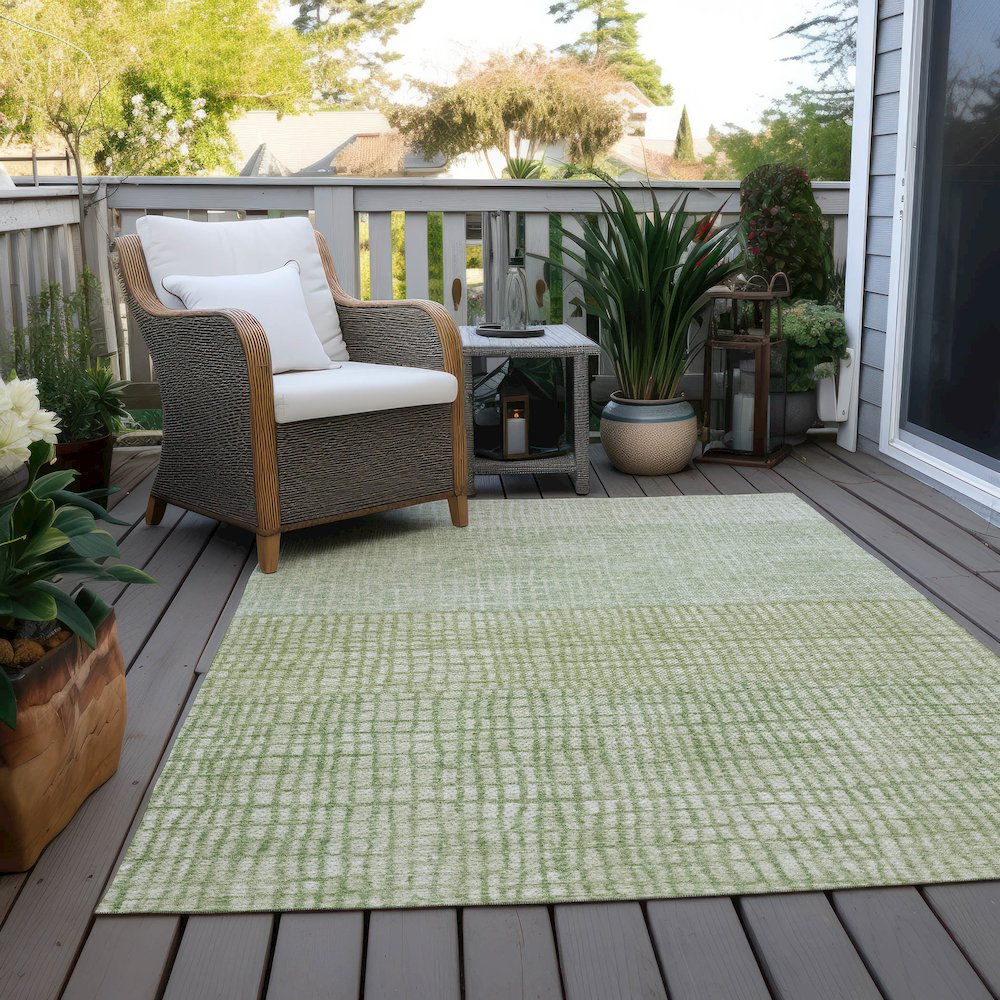 Machine Washable Indoor/Outdoor Chantille Sage 5' x 7'6" Rug. Picture 8