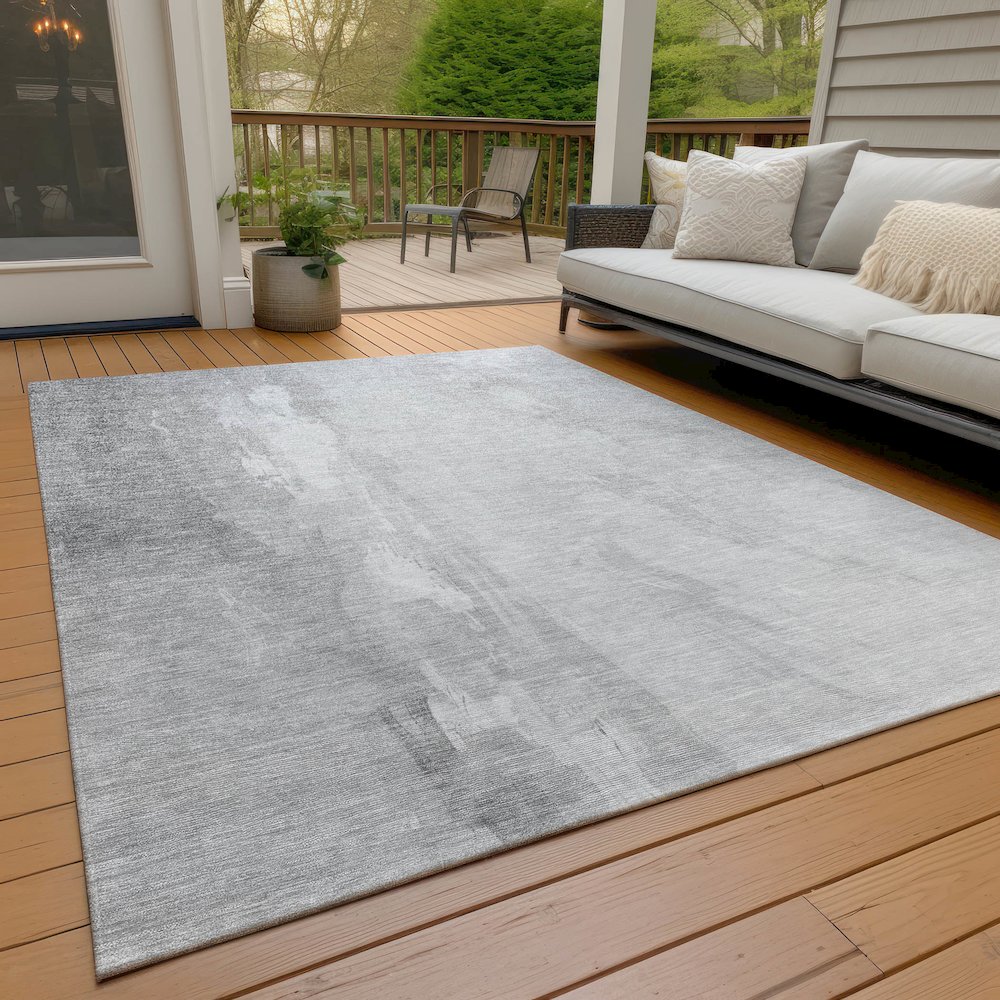 Machine Washable Indoor/Outdoor Chantille Gray 5' x 7'6" Rug. Picture 8