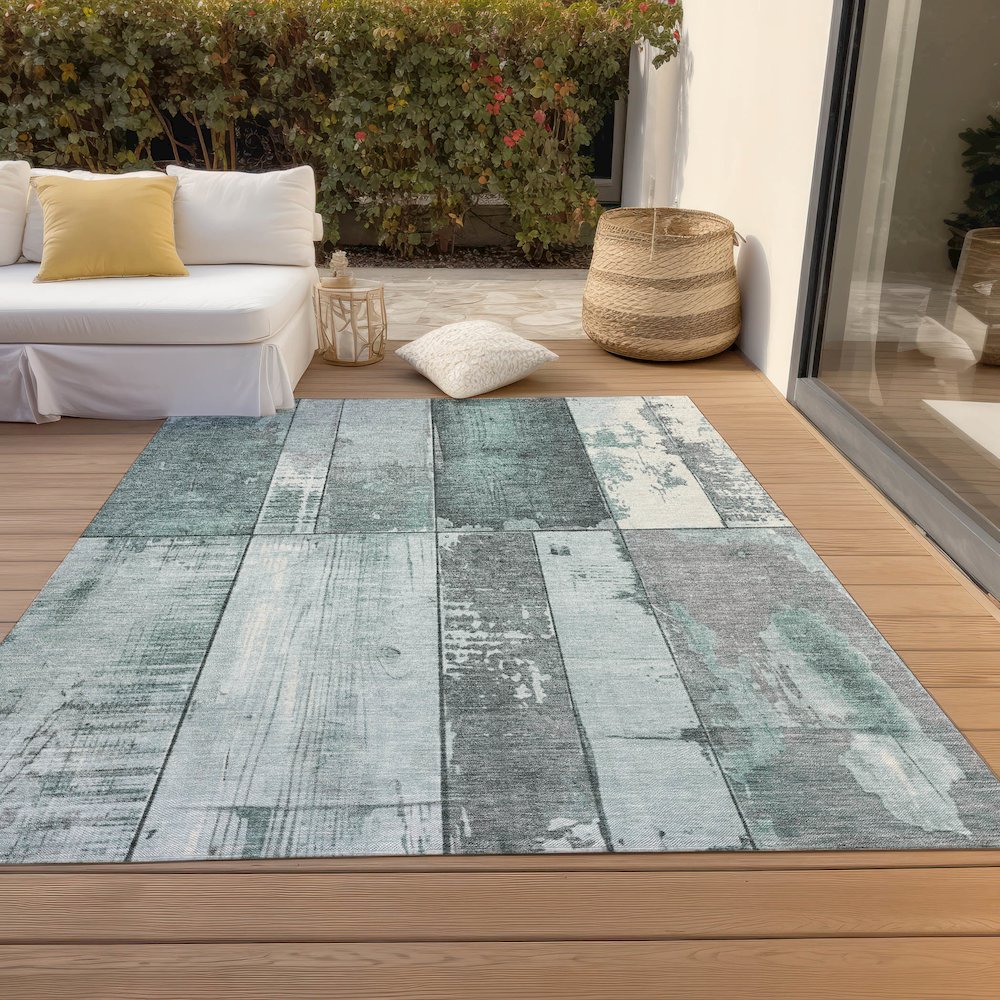 Machine Washable Indoor/Outdoor Chantille Seafoam 5' x 7'6" Rug. Picture 8