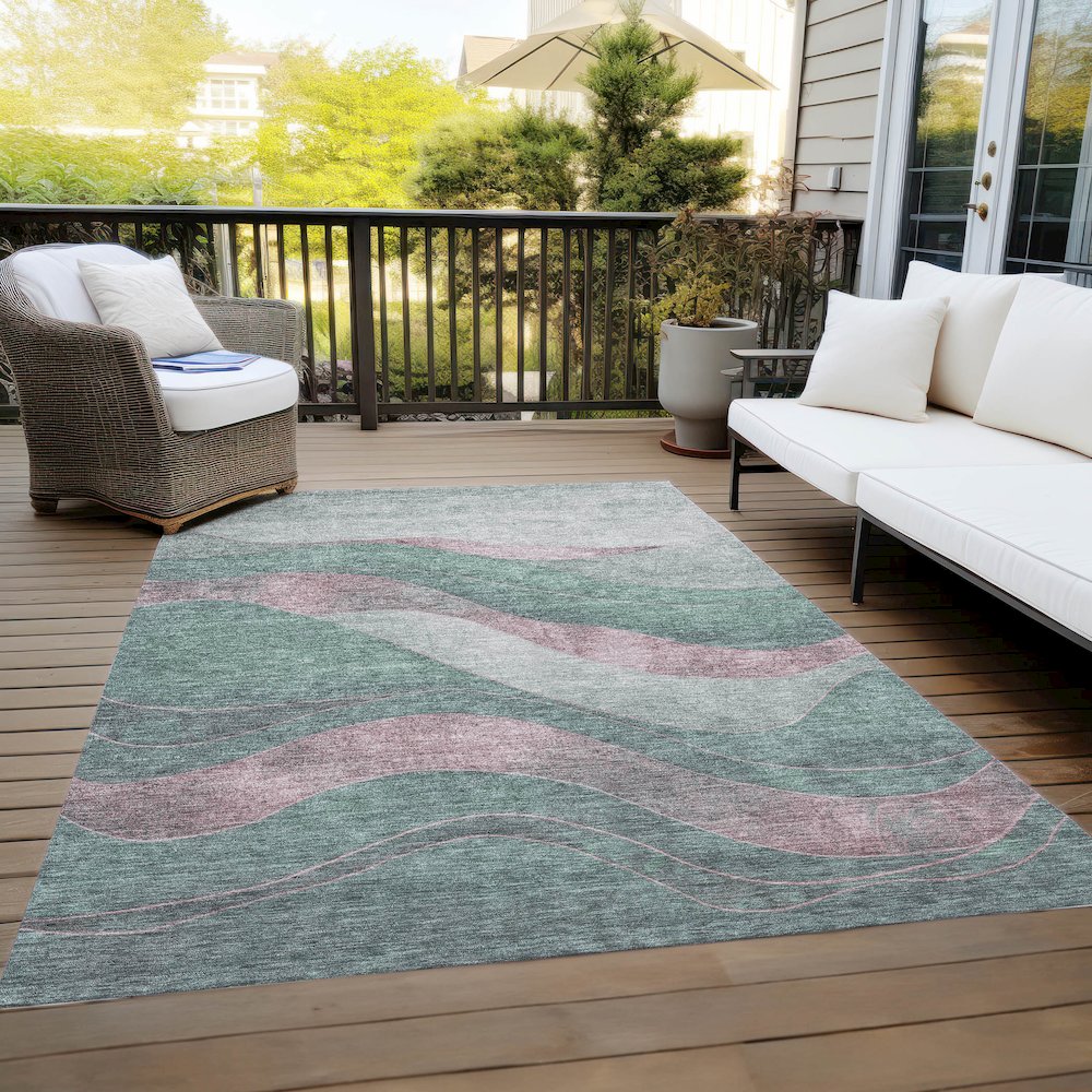 Machine Washable Indoor/Outdoor Chantille Sage 5' x 7'6" Rug. Picture 8