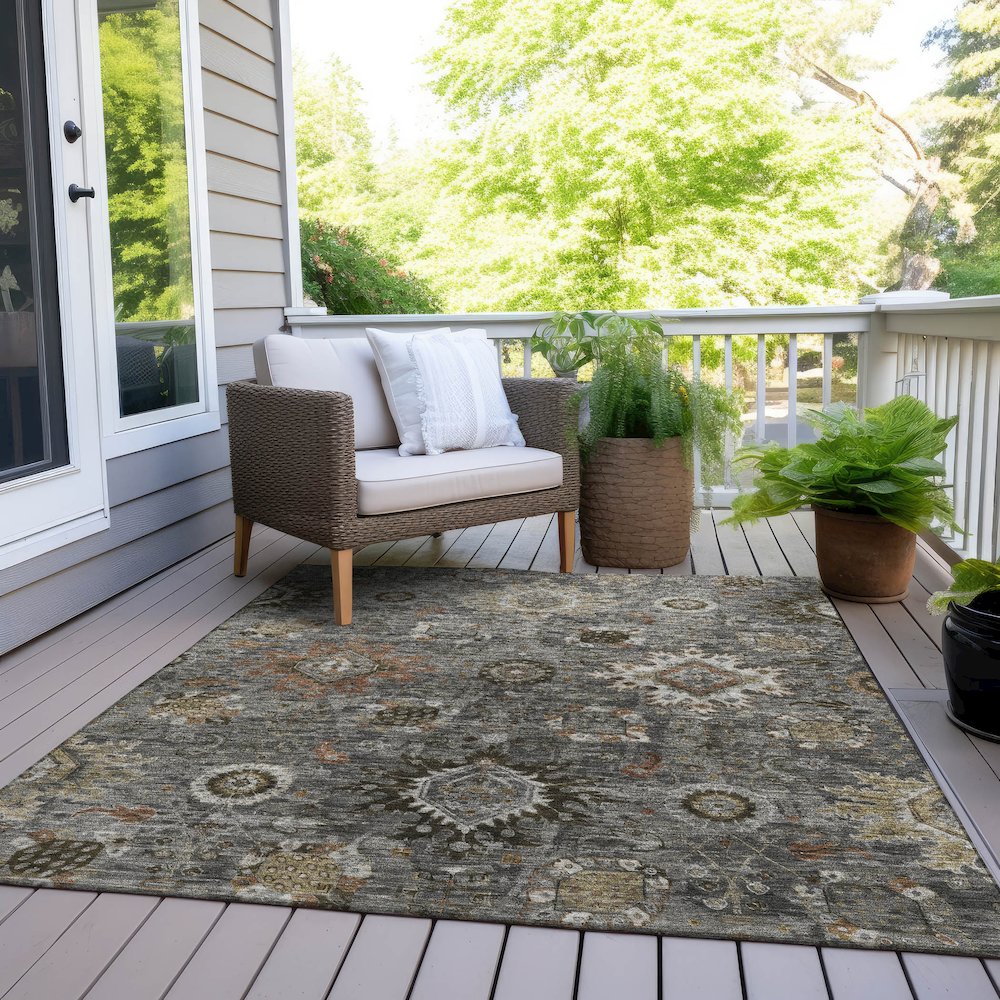 Machine Washable Indoor/Outdoor Chantille Pewter 5' x 7'6" Rug. Picture 8
