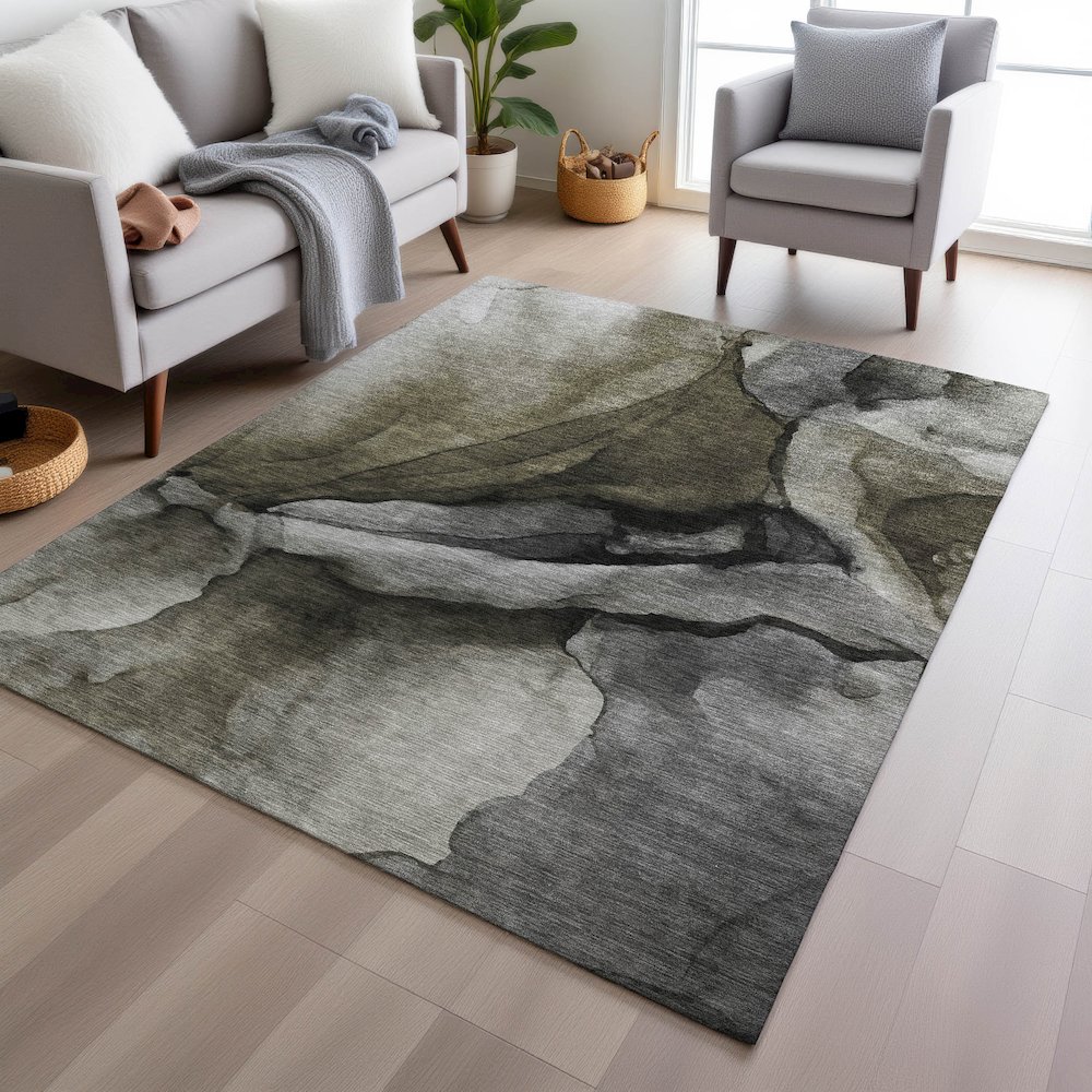 Machine Washable Indoor/Outdoor Chantille Gray 5' x 7'6" Rug. Picture 5