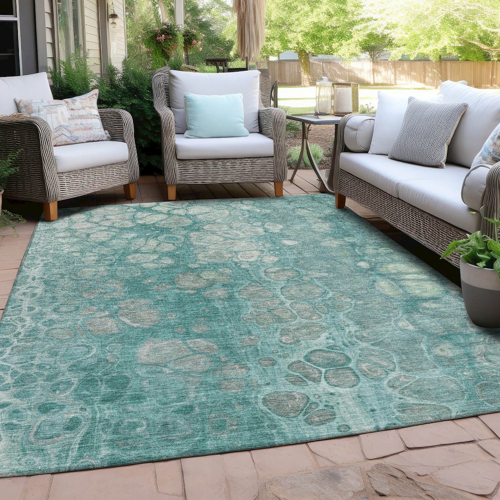 Machine Washable Indoor/Outdoor Chantille Aqua 5' x 7'6" Rug. Picture 7