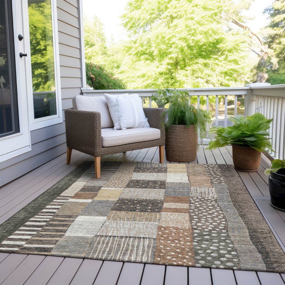 Machine Washable Indoor/Outdoor Chantille Brown 5' x 7'6" Rug. Picture 8