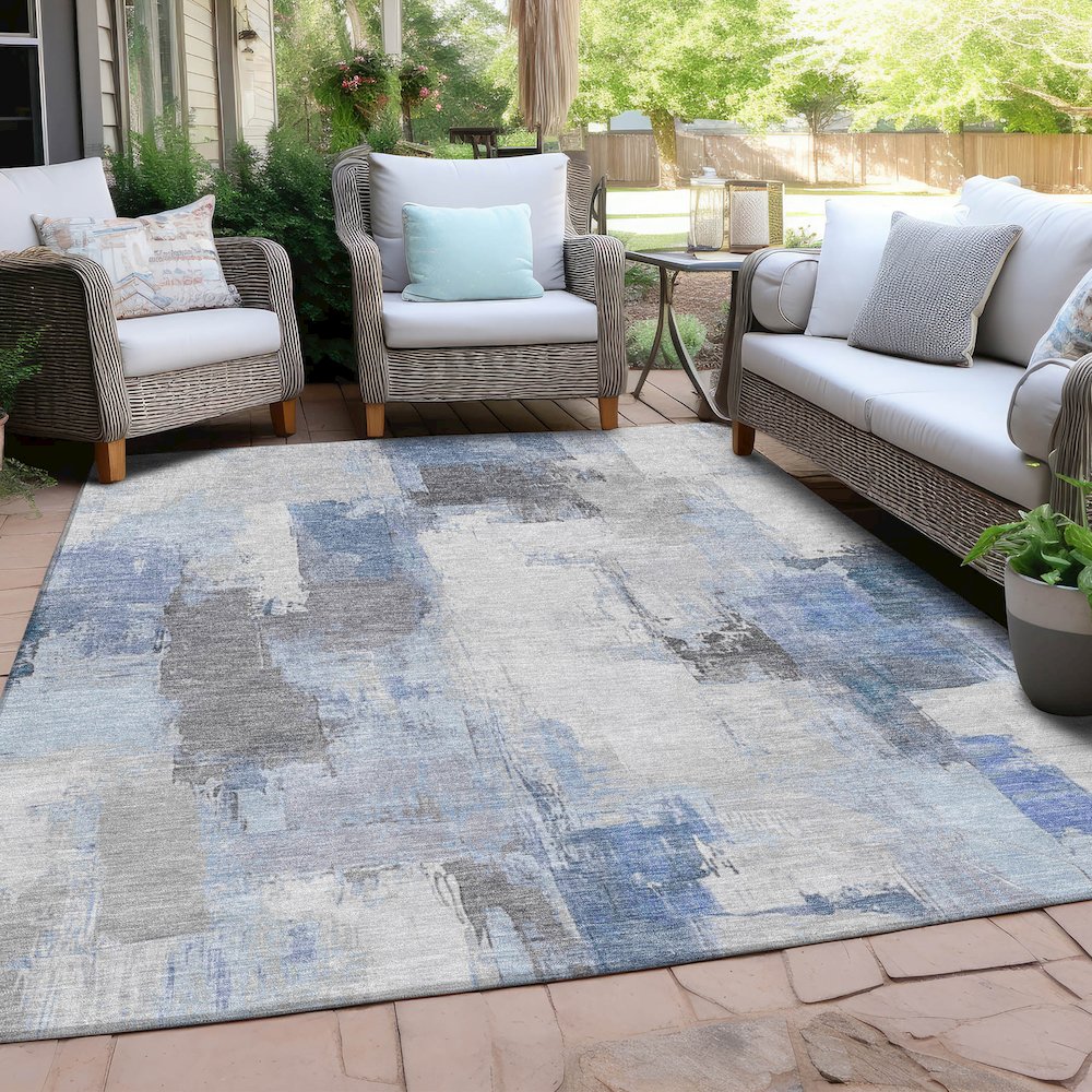Machine Washable Indoor/Outdoor Chantille Denim 5' x 7'6" Rug. Picture 7