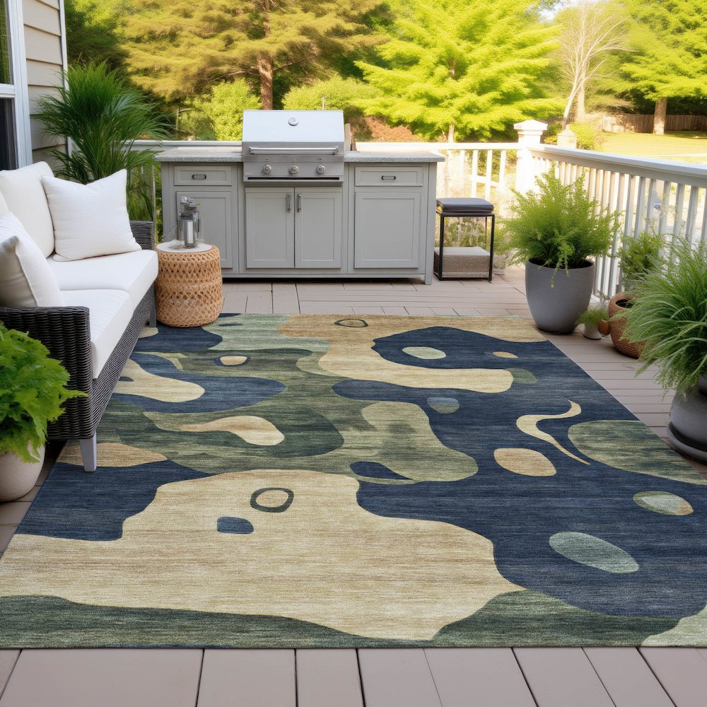 Machine Washable Indoor/Outdoor Chantille ACN2063 Navy 5' x 7'6" Rug. Picture 7