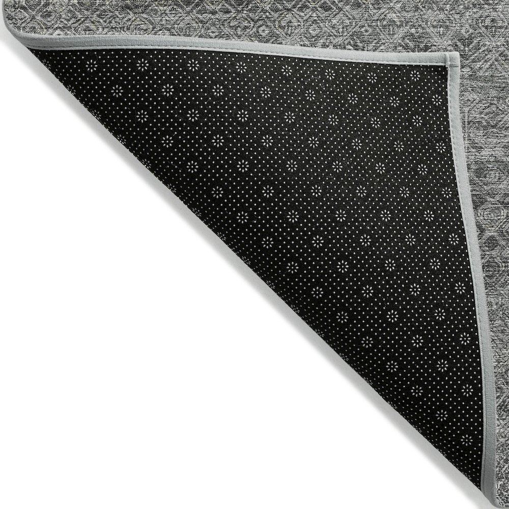 Machine Washable Indoor/Outdoor Chantille ACN2105 Pewter 2'6" x 3'10" Rug. Picture 2