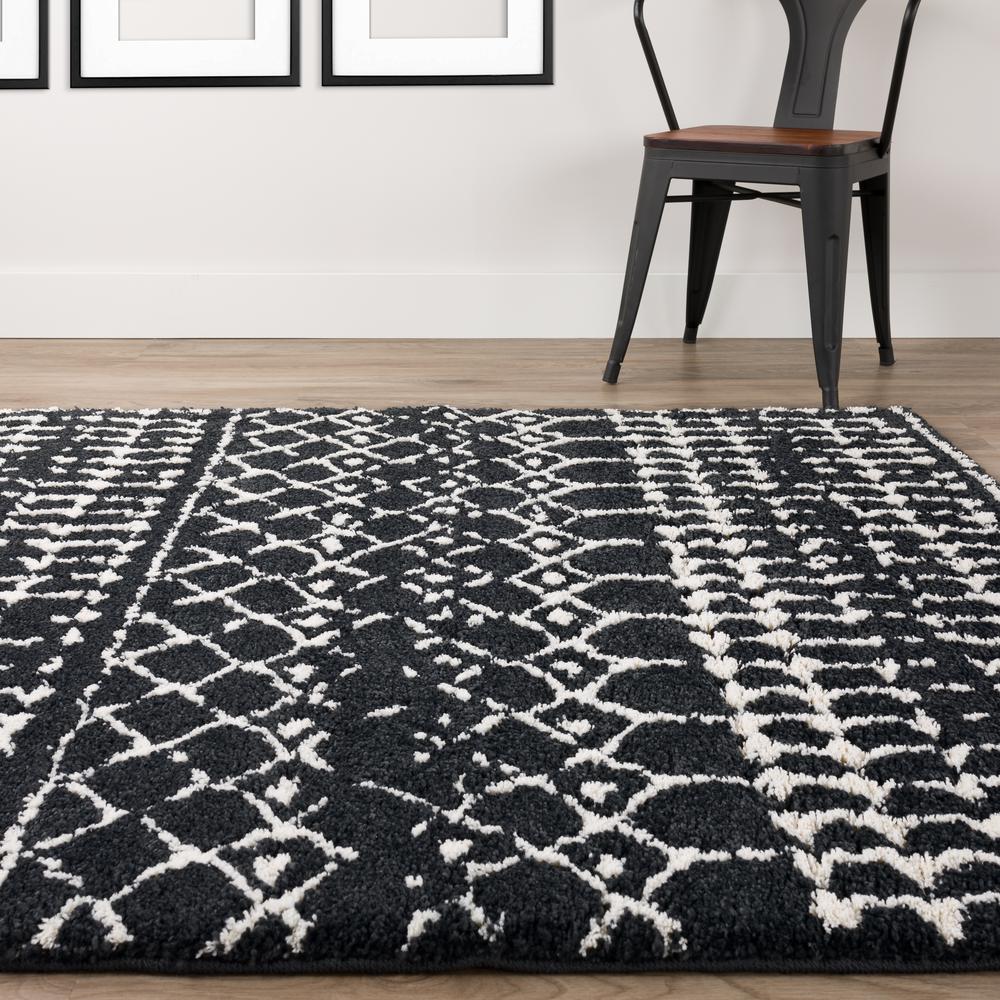 Marquee MQ2 Midnight 3'3" x 5'1" Rug. Picture 9