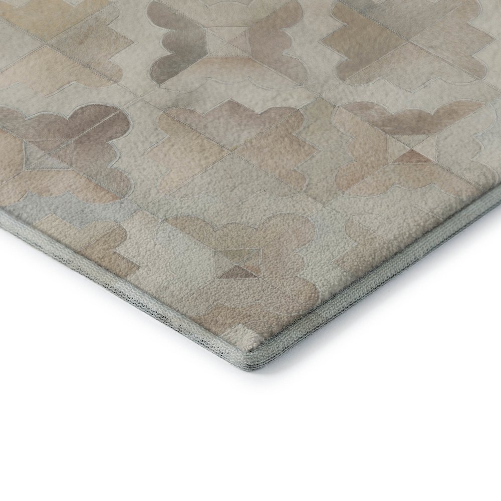 Luxury Washable Indoor/Outdoor Bozeman Linen 2'6" x 3'10" Rug. Picture 2