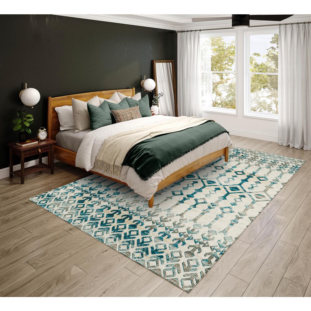 Bravado Ivory Transitional Aztec/Incan 3' x 5' Area Rug Ivory ABV38. Picture 1