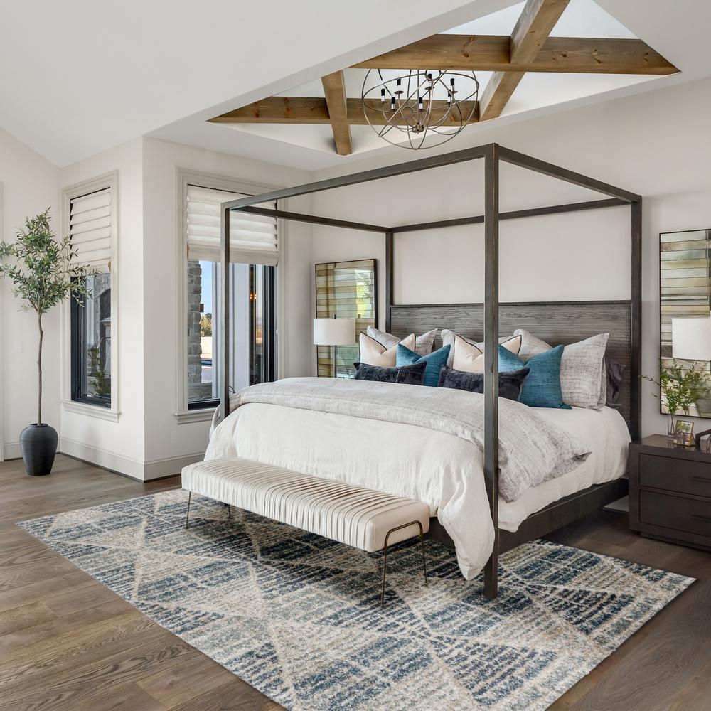 Carmona CO8 Denim 5'1" x 7'5" Rug. Picture 8