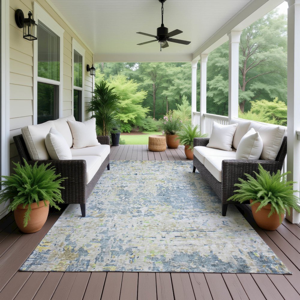 Luxury Washable Indoor/Outdoor Kochi Blue 5' x 7'6" Rug. Picture 6