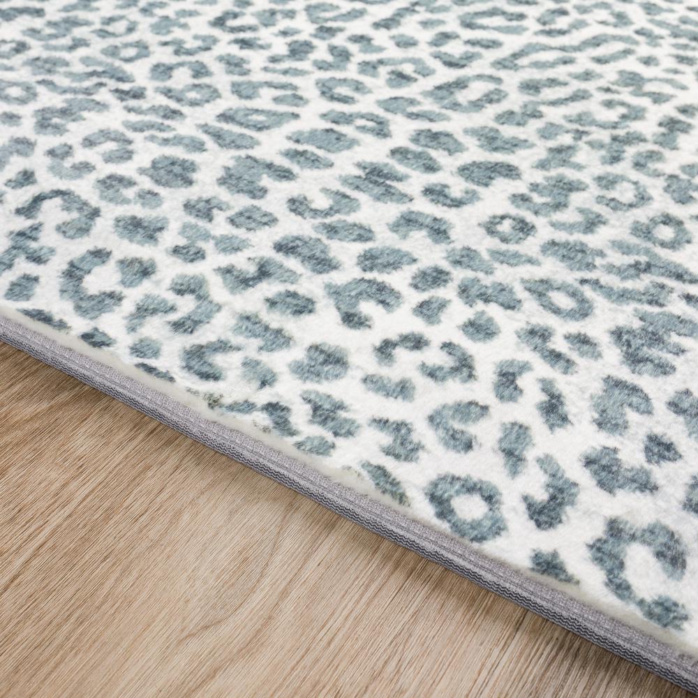 Akina AK2 Flannel 3' x 5' Rug. Picture 6