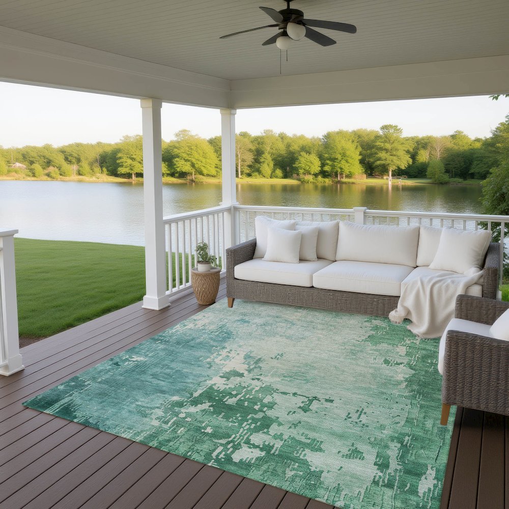 Machine Washable Indoor/Outdoor Pacifica Emerald 5' x 7'6" Rug. Picture 6