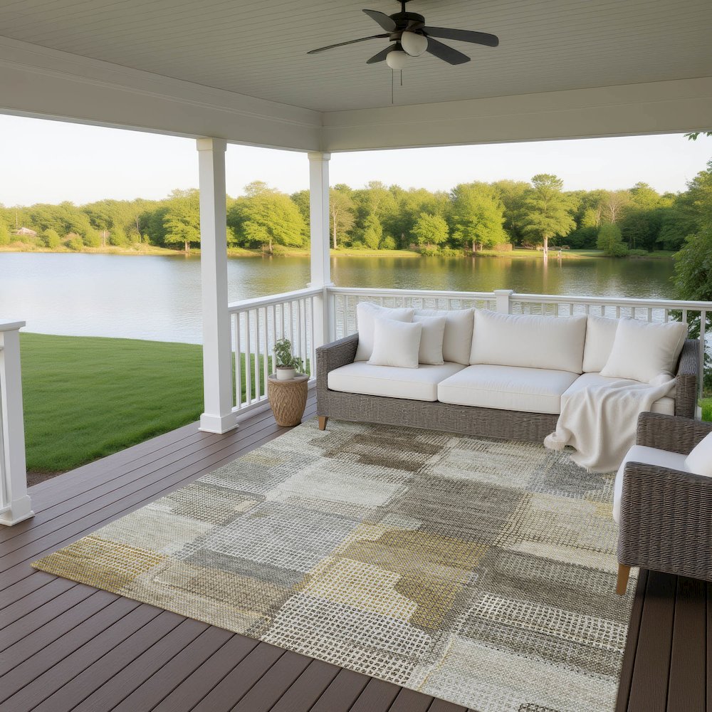 Luxury Washable Indoor/Outdoor Ravenna Taupe 5' x 7'6" Rug. Picture 7