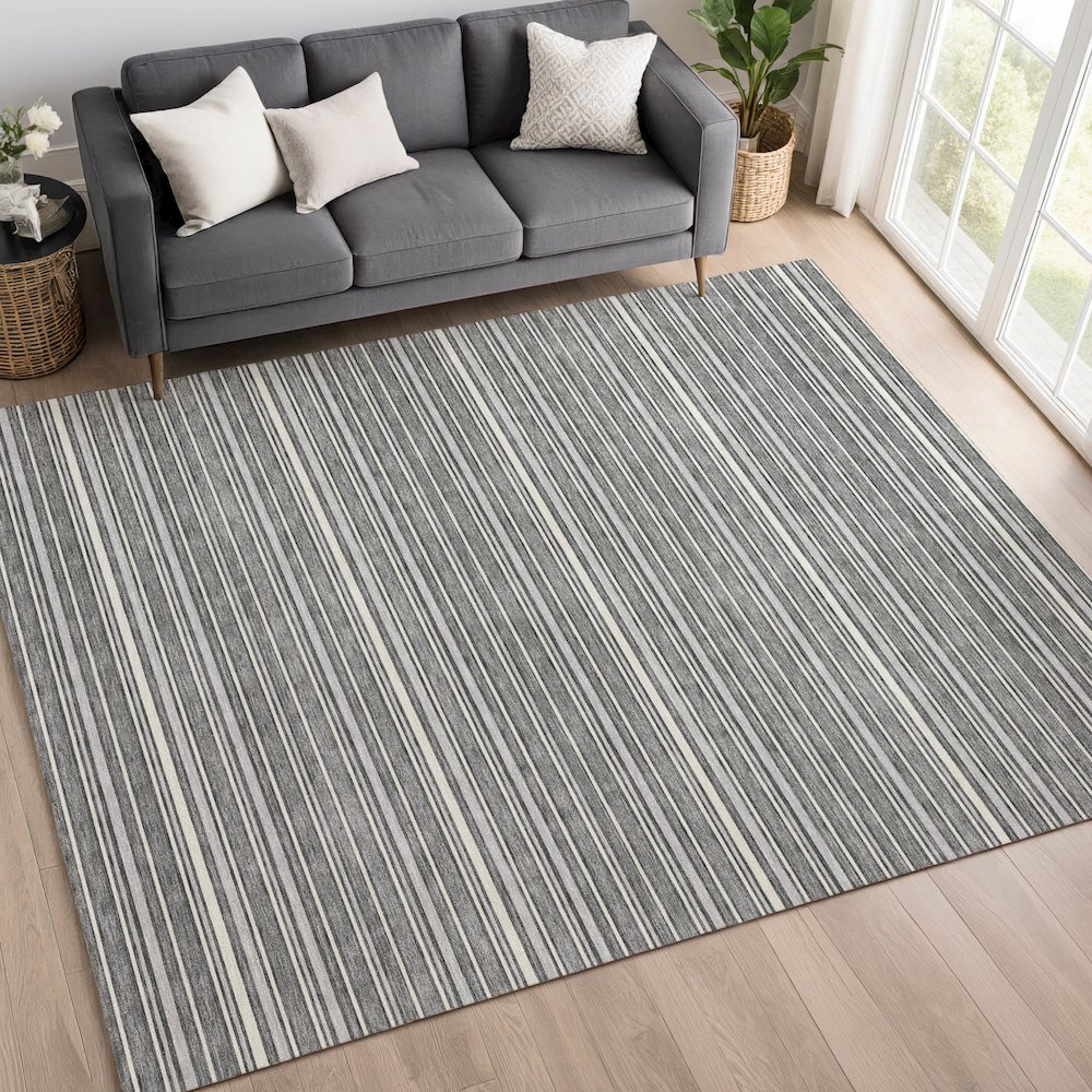 Luxury Washable Indoor/Outdoor Soft Essentials SE2 Gray 5' x 7'6" Rug. Picture 5