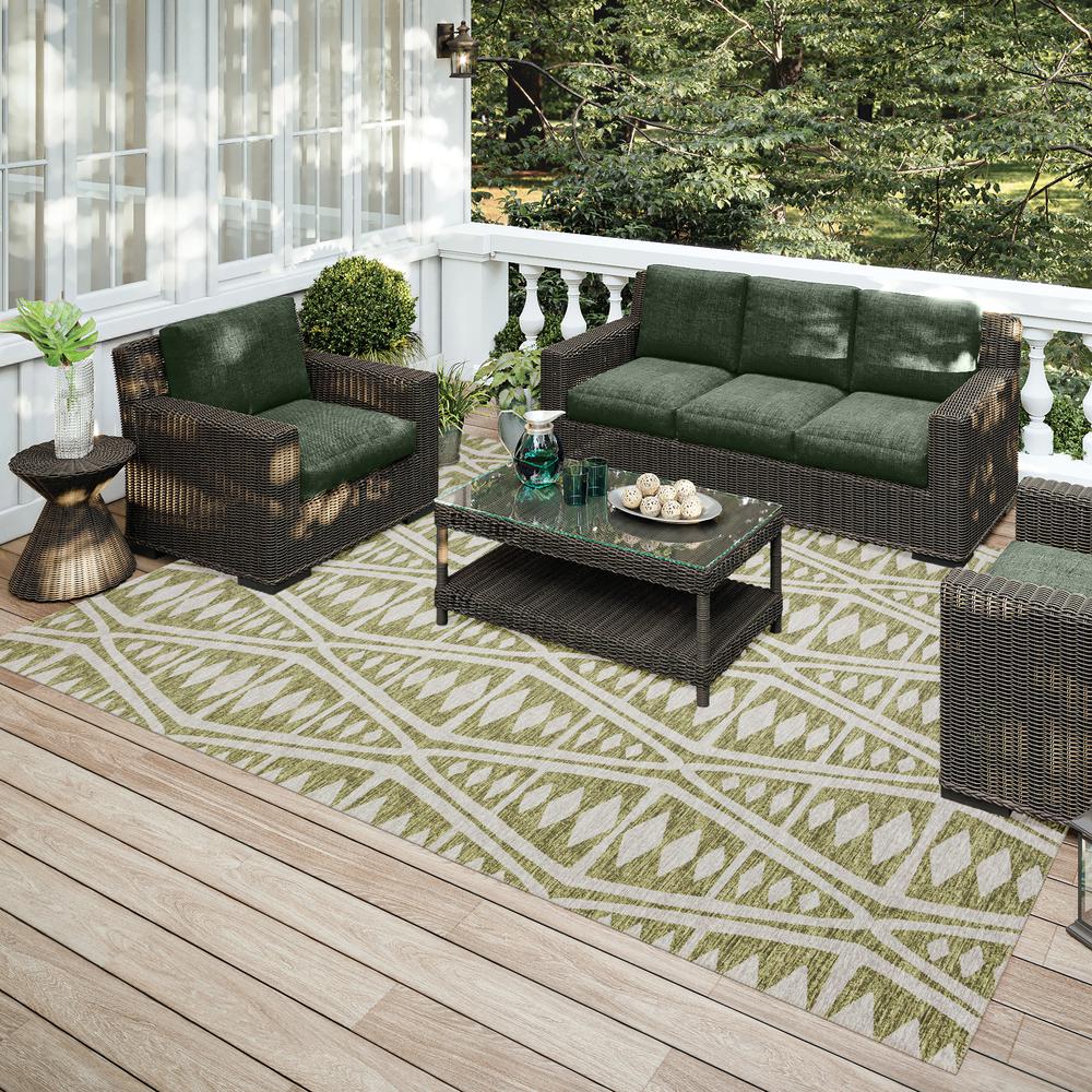 Yuma Olive Southwestern Southwest 3' x 5' Area Rug Olive AYU36. Picture 1