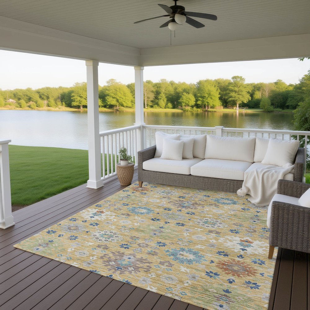 Indoor/Outdoor Silk Road Turmeric 5' x 7'6" Rug. Picture 7