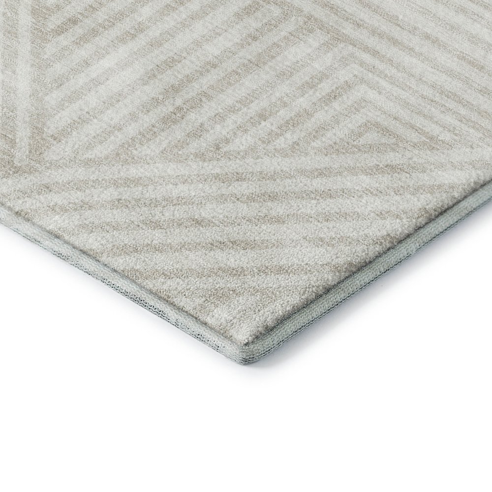 Luxury Washable Indoor/Outdoor The Reserve Linen 2'6" x 3'10" Rug. Picture 2