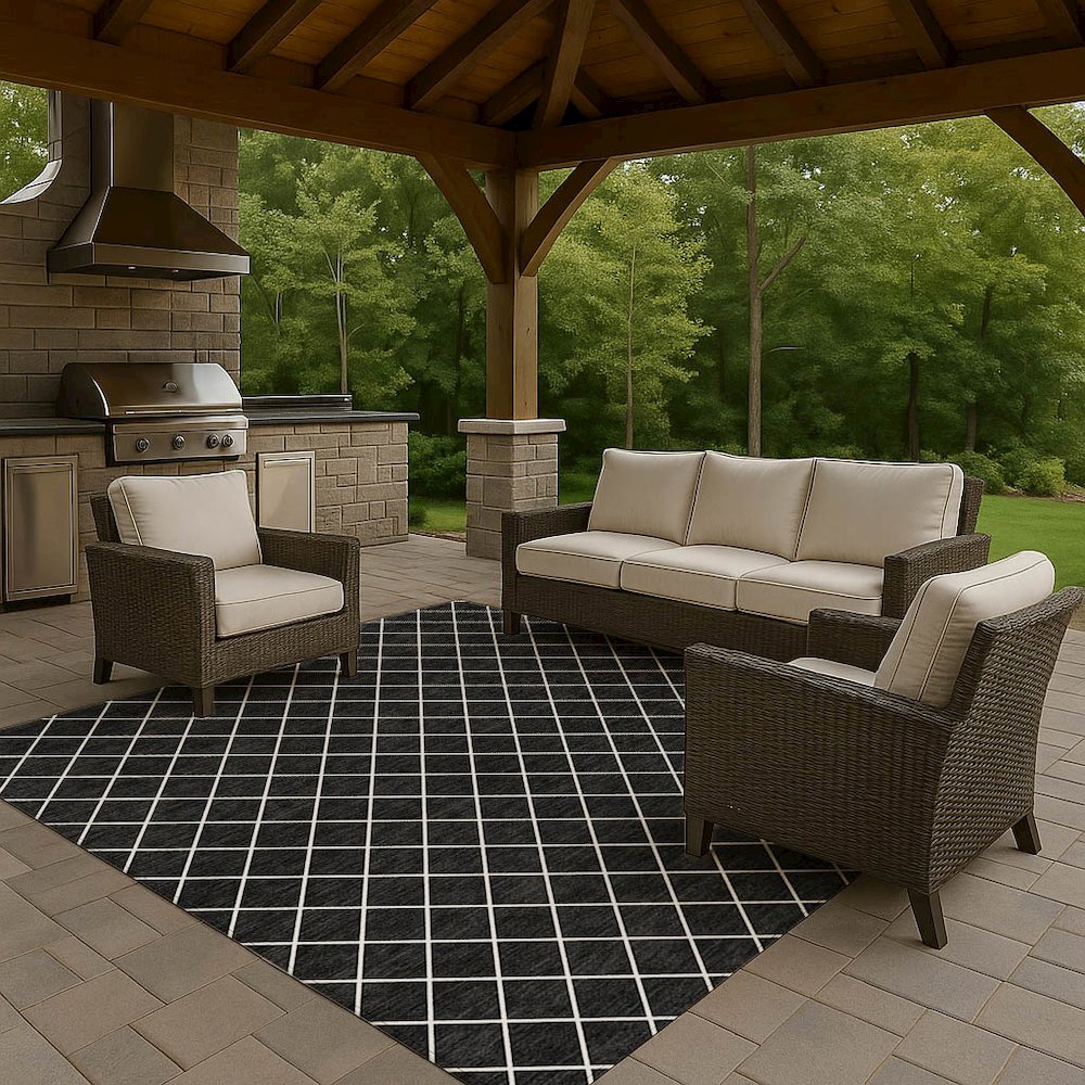 Luxury Washable Indoor/Outdoor The Reserve Black 5' x 7'6" Rug. Picture 7