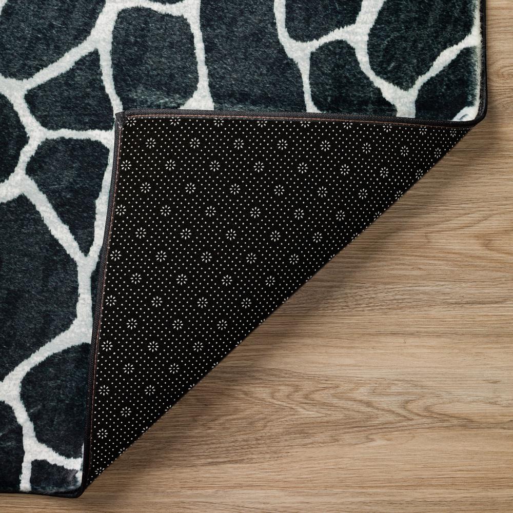 Akina AK4 Midnight 3' x 5' Rug. Picture 5