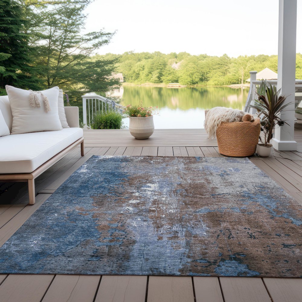 Machine Washable Indoor/Outdoor Chantille Coffee 8' x 10' Rug. Picture 7