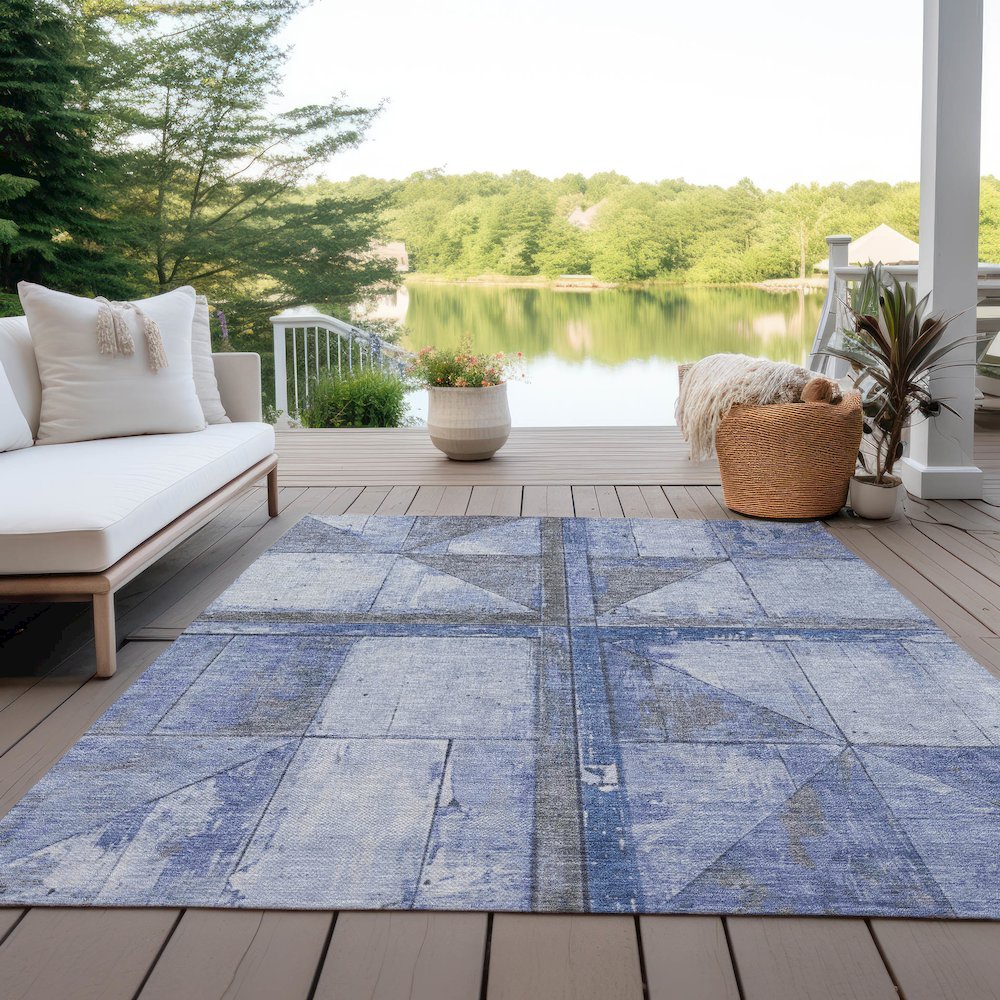 Machine Washable Indoor/Outdoor Chantille Denim 8' x 10' Rug. Picture 7