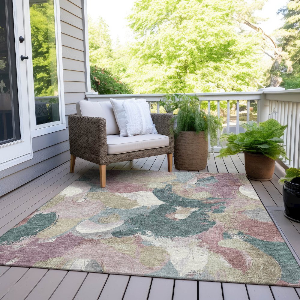 Machine Washable Indoor/Outdoor Chantille Mauve 8' x 10' Rug. Picture 8