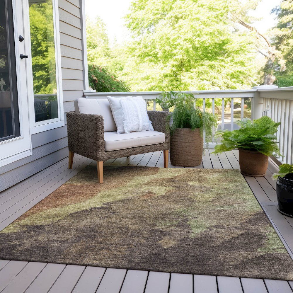 Machine Washable Indoor/Outdoor Chantille Mocha 8' x 10' Rug. Picture 8