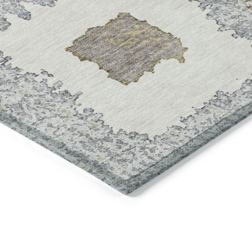 Machine Washable Indoor/Outdoor Chantille Gray 3' x 5' Rug. Picture 3