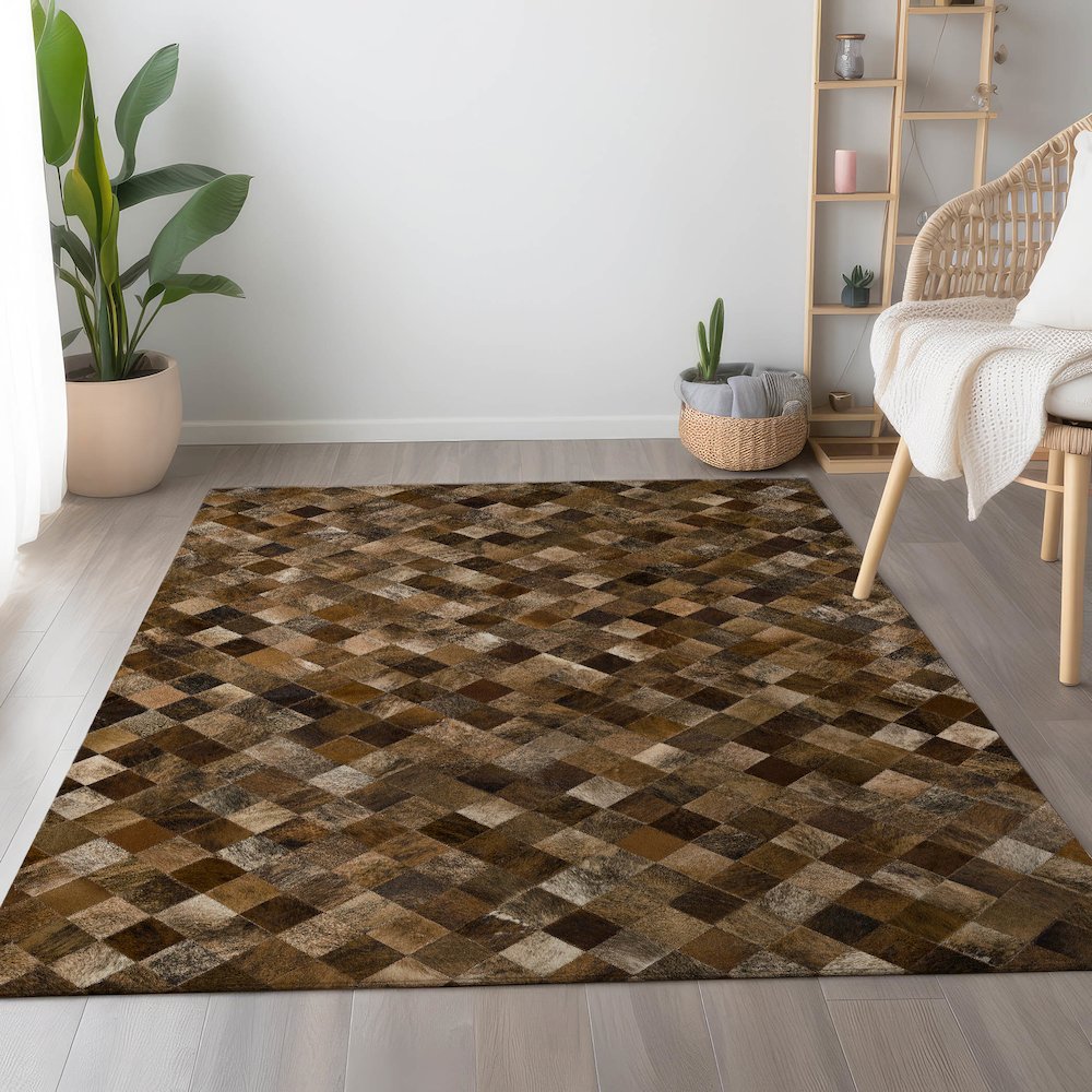Luxury Washable Indoor/Outdoor Bozeman Brown 8' x 10' Rug. Picture 5