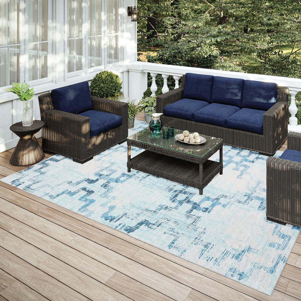 Yuma Blue Transitional Trellis 5' x 7'6" Area Rug Blue AYU45. Picture 1