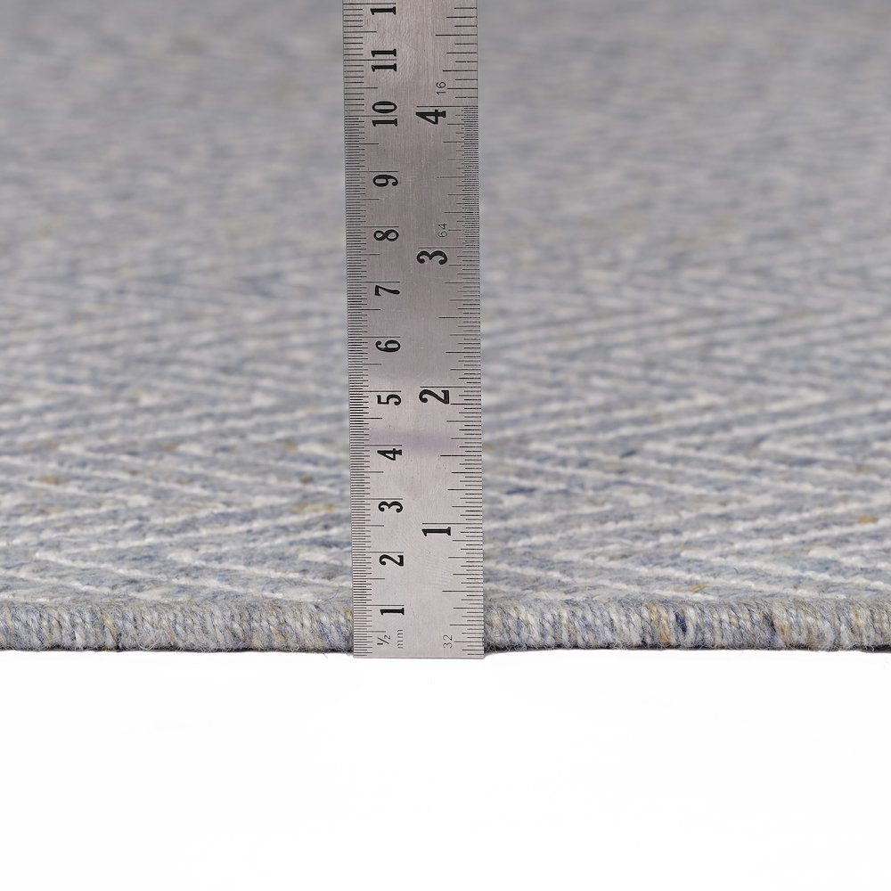 Provo Sky 5' x 7'6" Rug. Picture 3