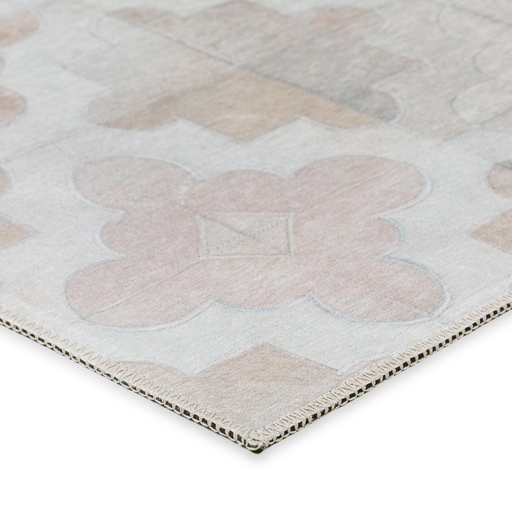 Laredo Ivory Animal Patchwork 9' x 12' Area Rug Ivory ALR38. Picture 3