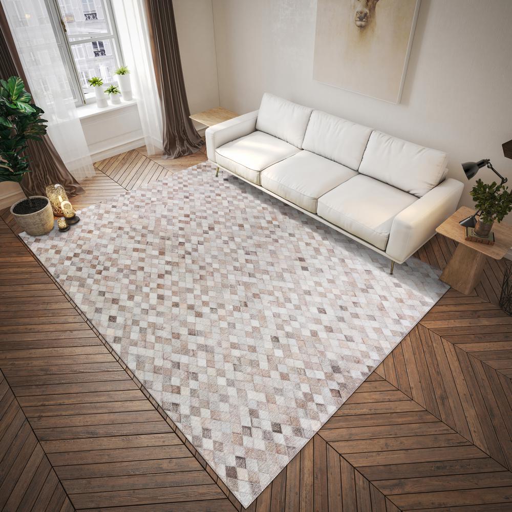 Laredo Gray Animal Patchwork 5' x 7'6" Area Rug Gray ALR36. Picture 1