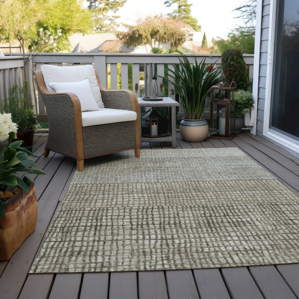 Machine Washable Indoor/Outdoor Chantille Taupe 9' x 12' Rug. Picture 8