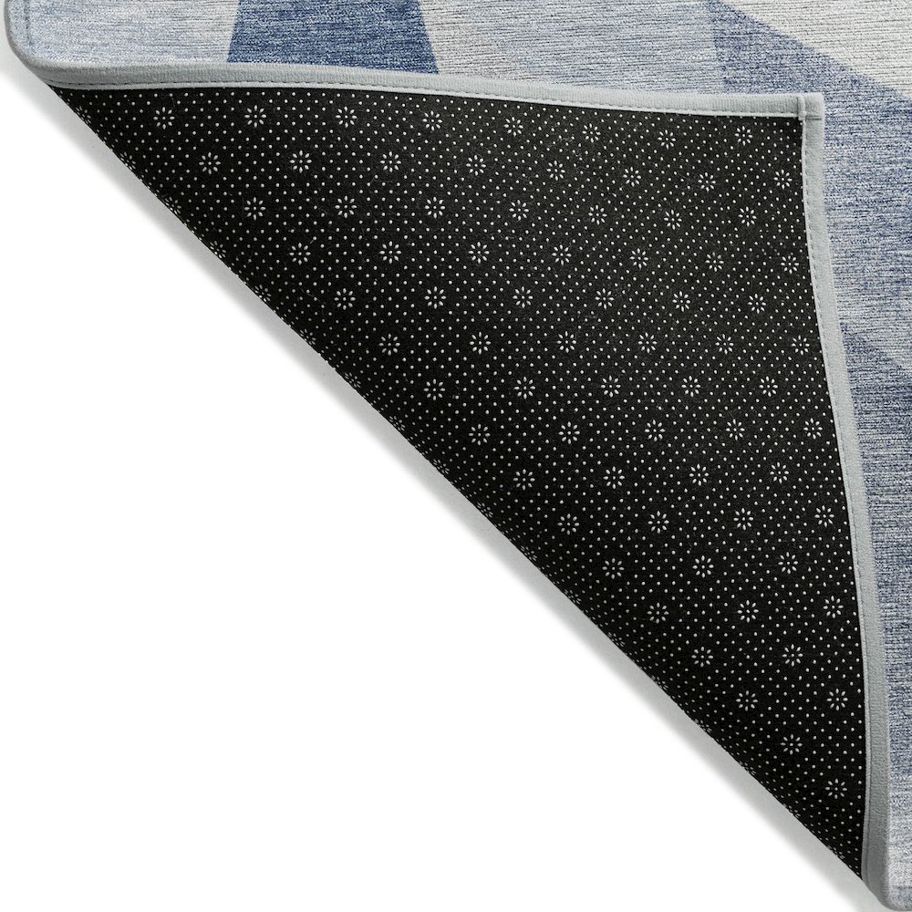 Machine Washable Indoor/Outdoor Chantille Denim 5' x 7'6" Rug. Picture 2