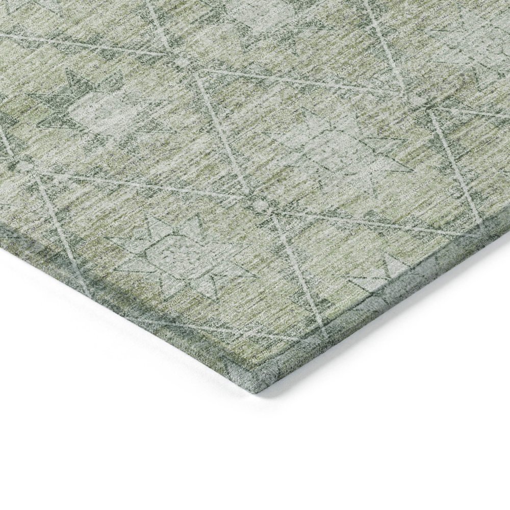Machine Washable Indoor/Outdoor Chantille Aloe 5' x 7'6" Rug. Picture 3