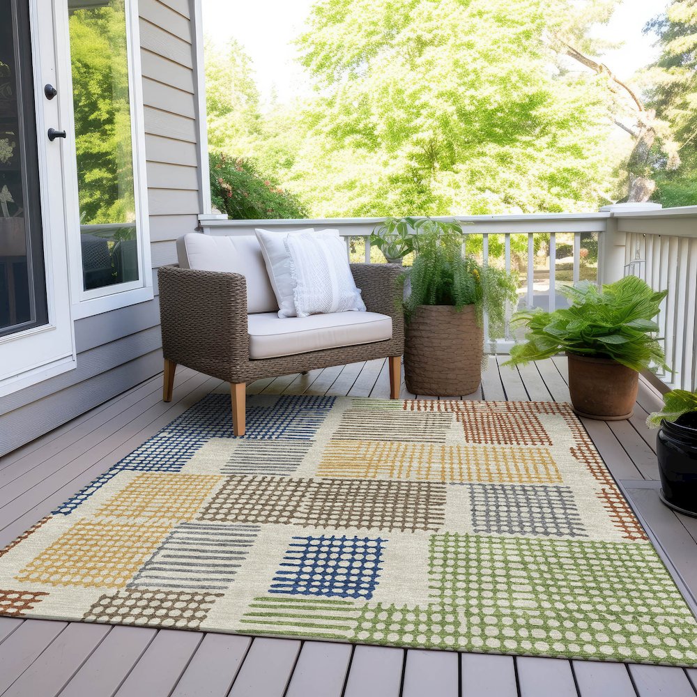 Machine Washable Indoor/Outdoor Chantille Putty 9' x 12' Rug. Picture 8