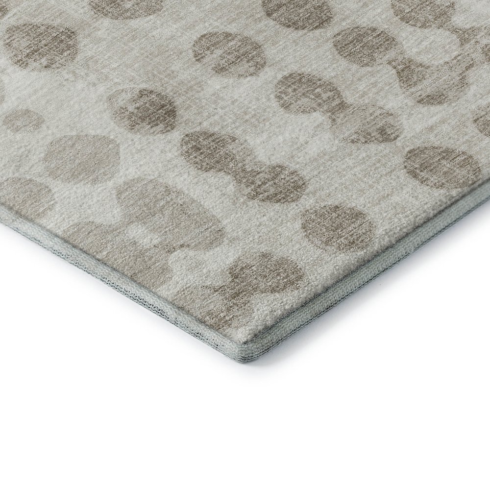 Premium Machine Washable Mayfield AMF869 Ivory 5' x 7'6" Rug. Picture 3