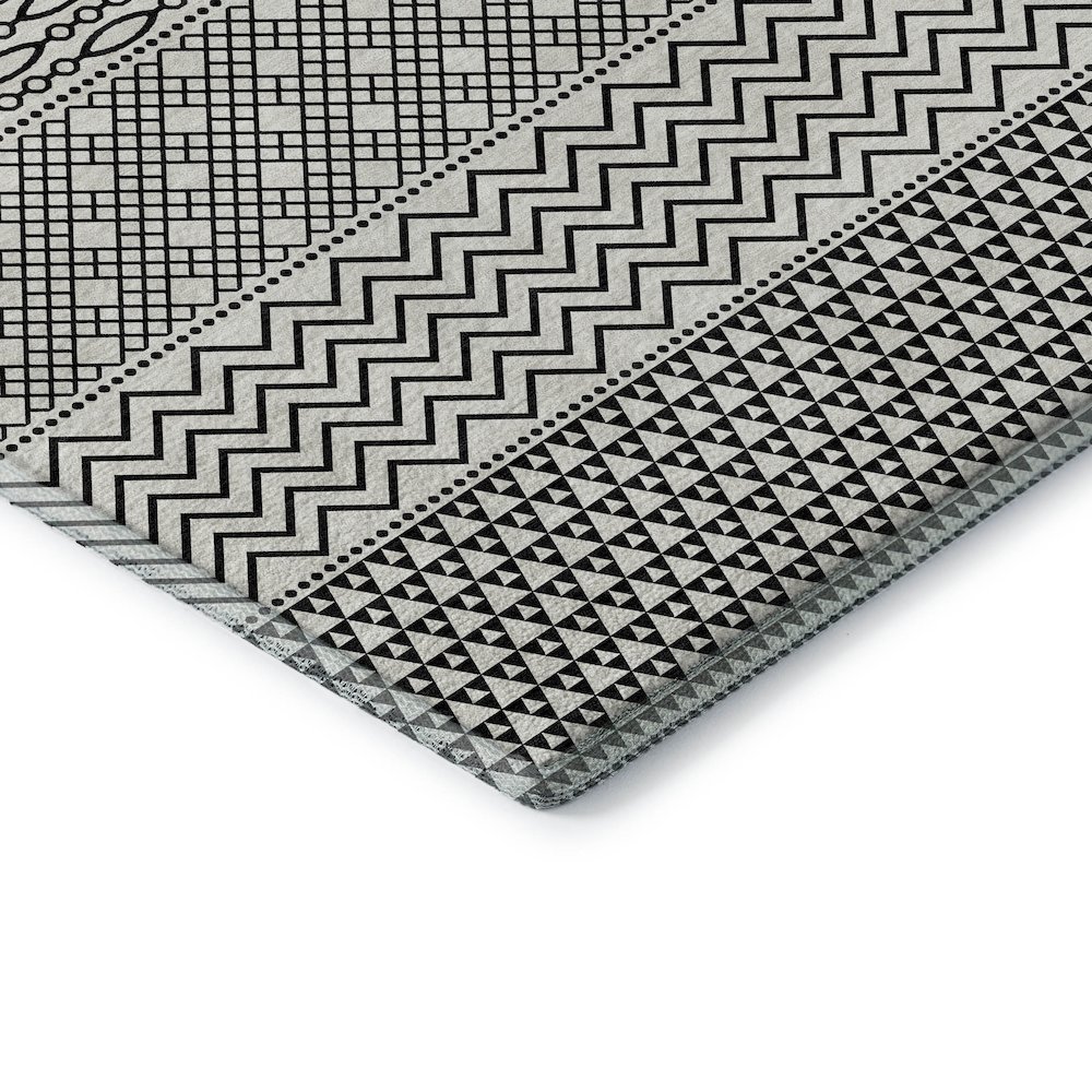 Premium Machine Washable Mayfield AMF939 White 5' x 7'6" Rug. Picture 3
