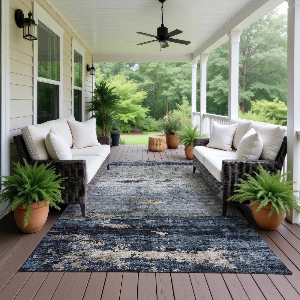 Indoor/Outdoor Nouveau Navy 9' x 12' Rug. Picture 6