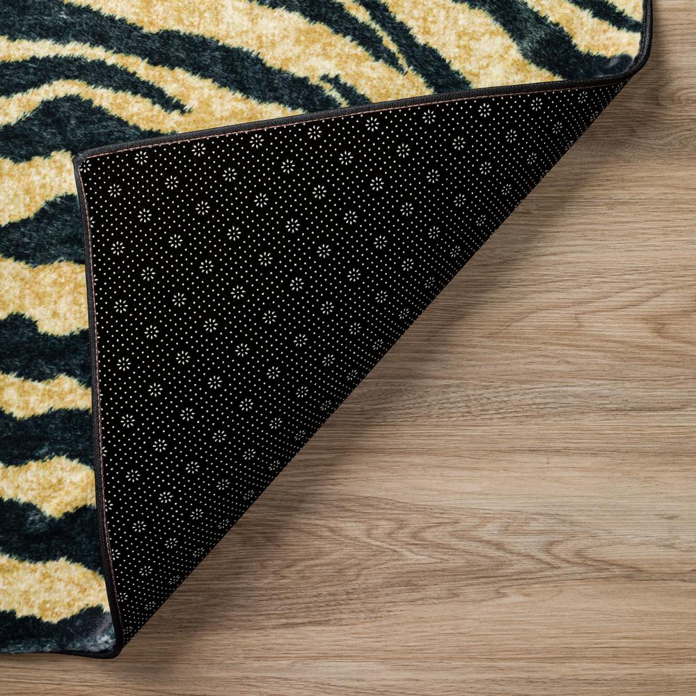 Akina AK1 Gold 8' x 10' Rug. Picture 5