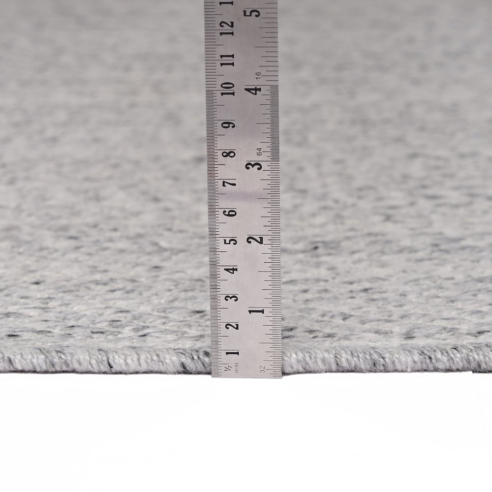 Provo Silver 8' x 10' Rug. Picture 3