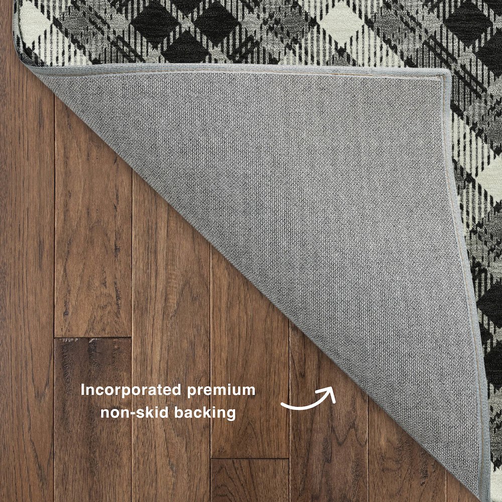 Luxury Washable Indoor/Outdoor Soft Essentials SE3 Black 5' x 7'6" Rug. Picture 4