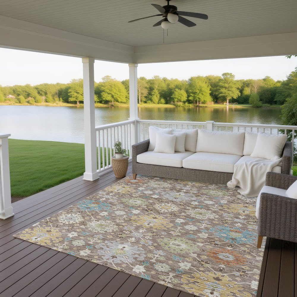 Indoor/Outdoor Silk Road Mocha 8' x 10' Rug. Picture 7