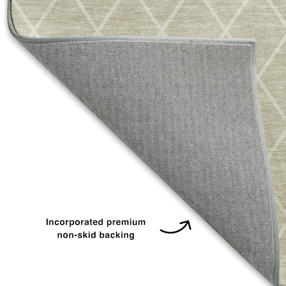 Luxury Washable Indoor/Outdoor The Reserve Beige 5' x 7'6" Rug. Picture 4