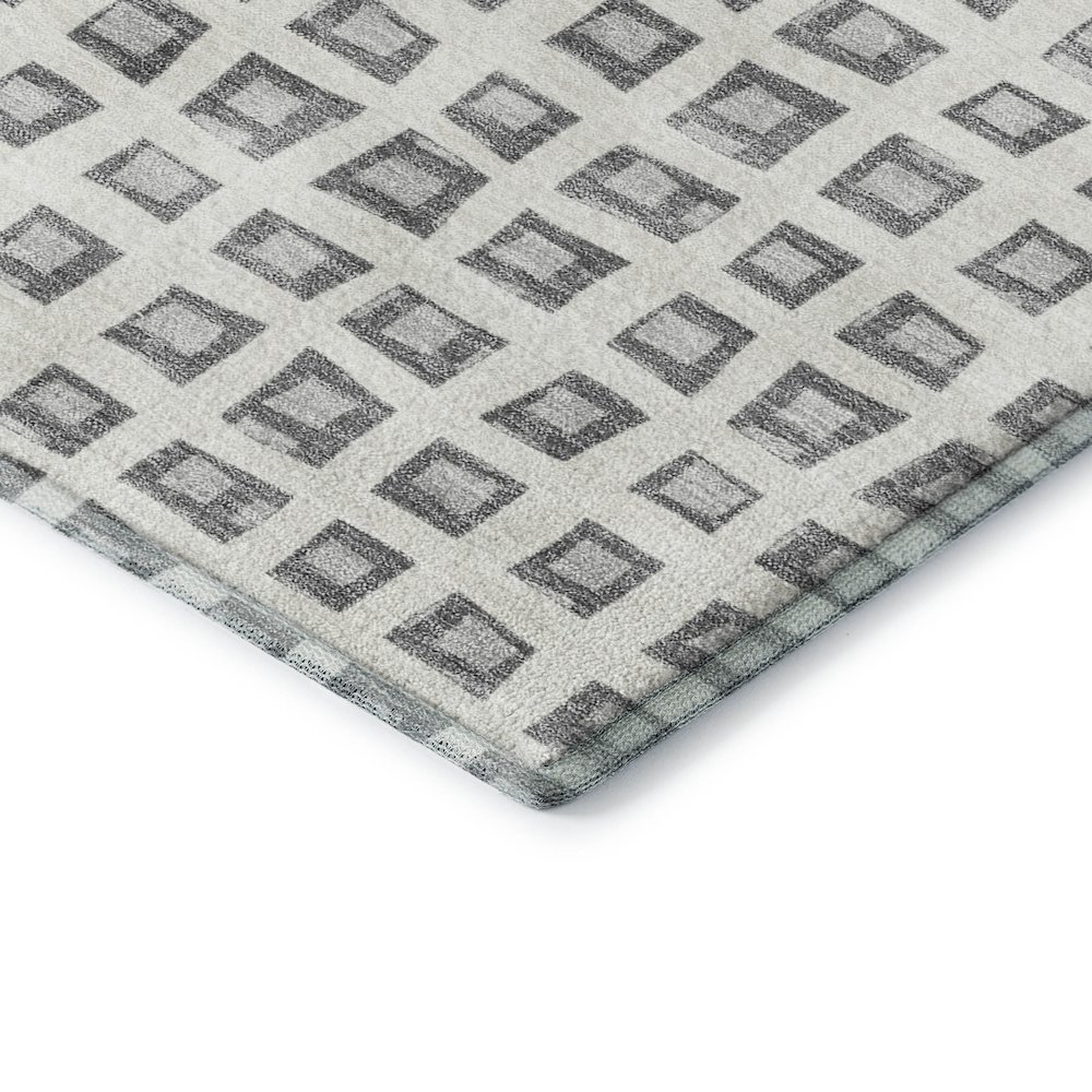 Luxury Washable Indoor/Outdoor The Reserve Gray 5' x 7'6" Rug. Picture 2
